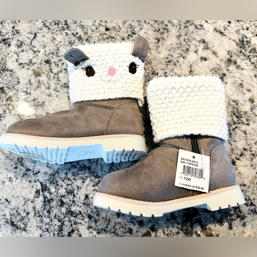 NWT Bunny Boots